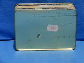 art nr: 600 vintage theeblik met druiven motief