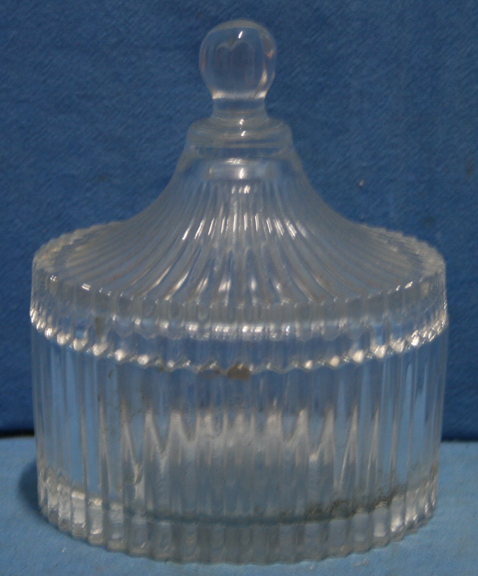 art nr: 1153 vintage decoratieve bonbon pot met deksel