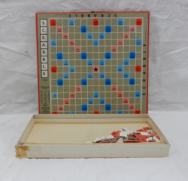 art nr: 981 vintage gezinsspel Scrabble