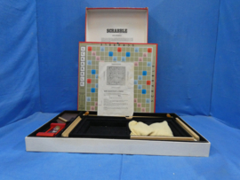 art nr: 1023 vintage Scrabble met draaitafel gezelschap spel