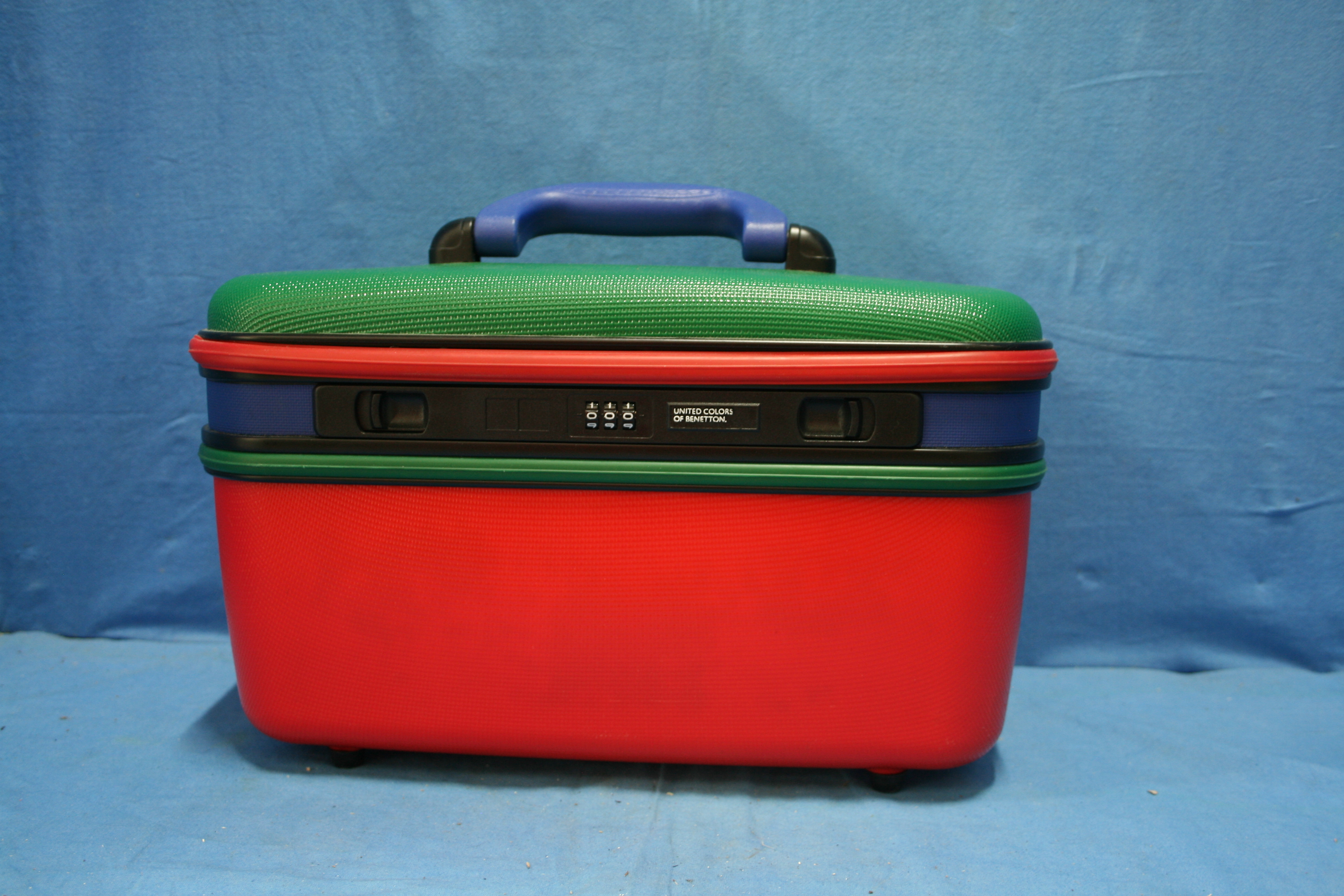 art nr: 239 vintage beauty case met slot