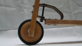 art nr: 393 vintage houten kinderstep