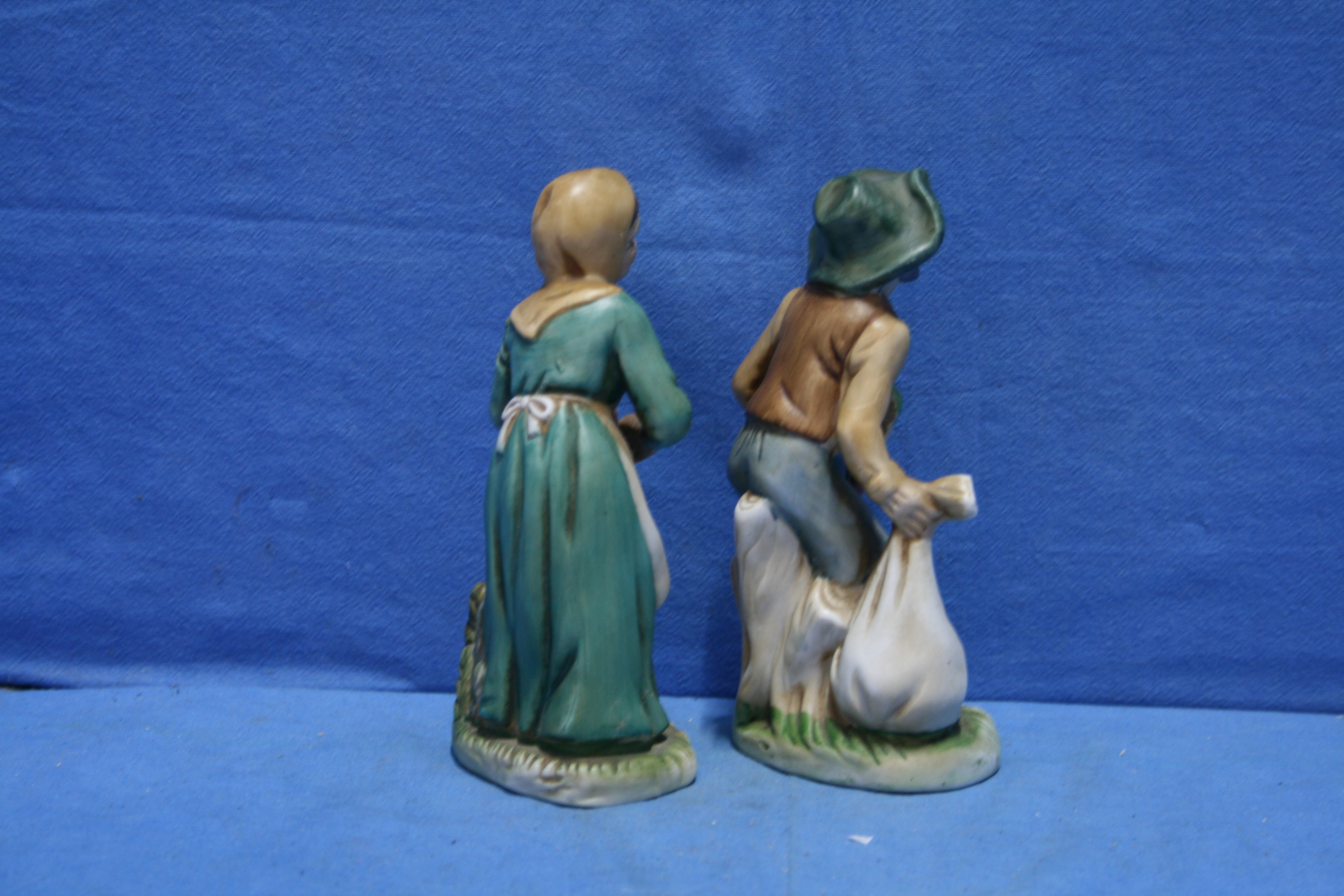art nr: 1154 vintage beelden van een oude man en vrouw