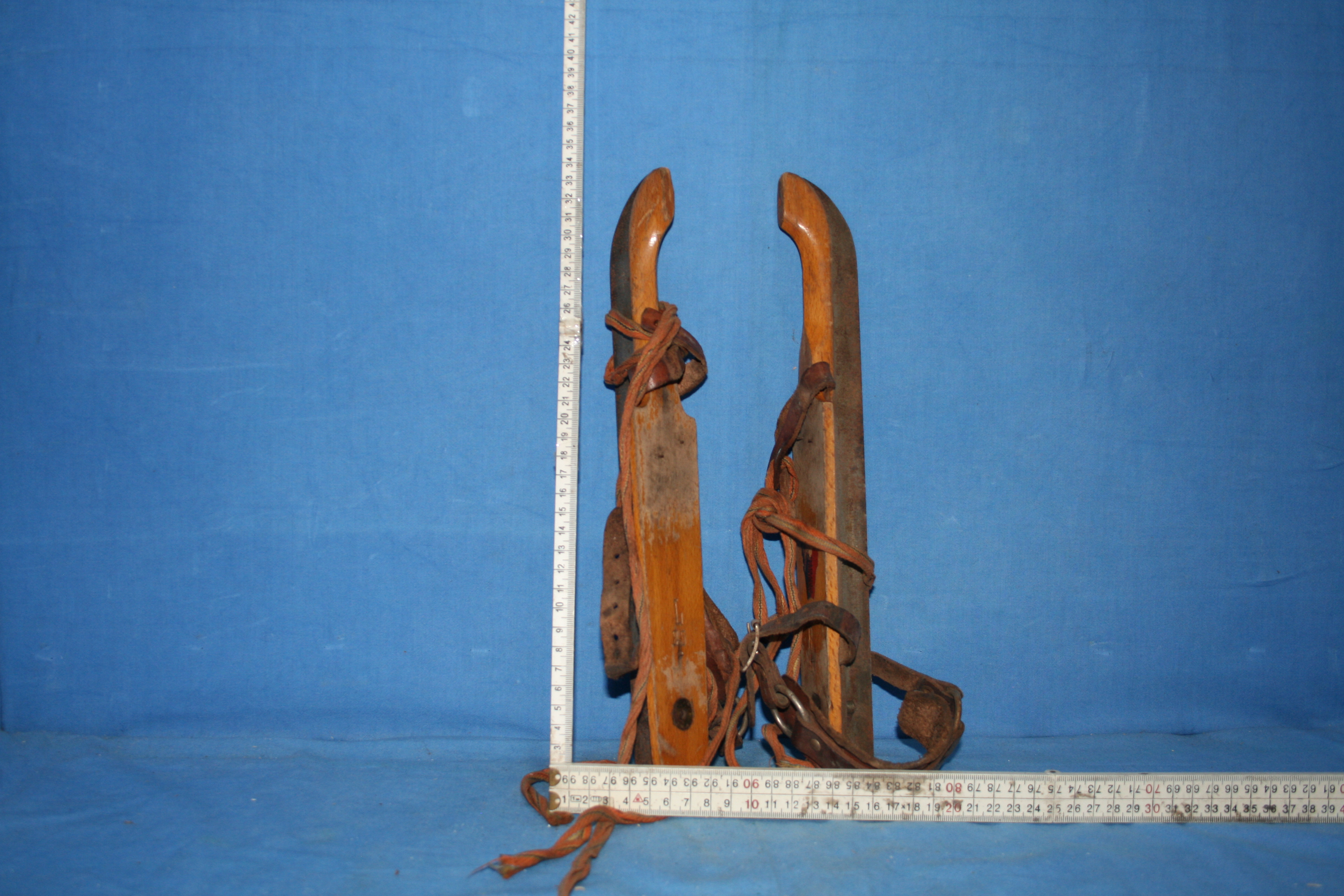 art nr: 587 vintage Friese doorlopers uit de oude doos