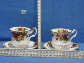 art nr: 1324 vintage porseleinen kop en schotel van Royal Albert