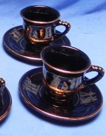 art nr: 295 vintage set kop en schotels met 24 karaat goud