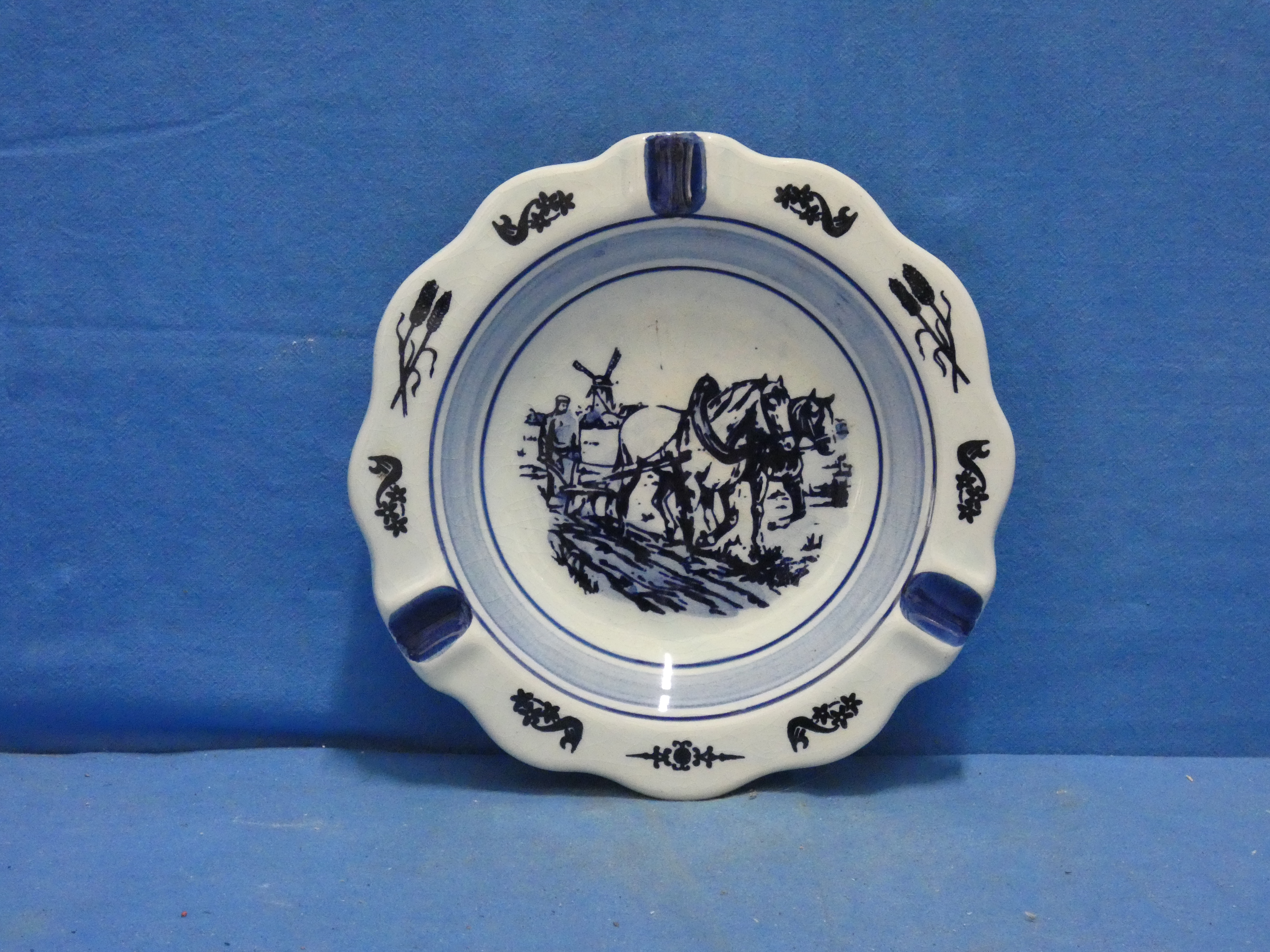 art nr: 1269 vintage Delft Blauwe handgemaakte asbak