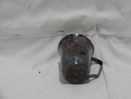 art nr: 942 vintage zilveren beker met monogram