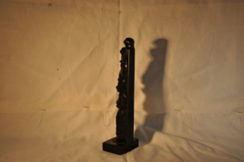 art nr: 905 vintage houten Canadees beeldje