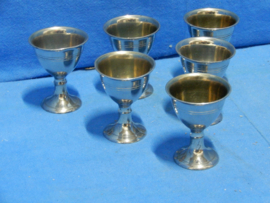 art nr: 747 vintage verzilverde eierhouders