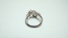 art nr 20 vintage Avon ring