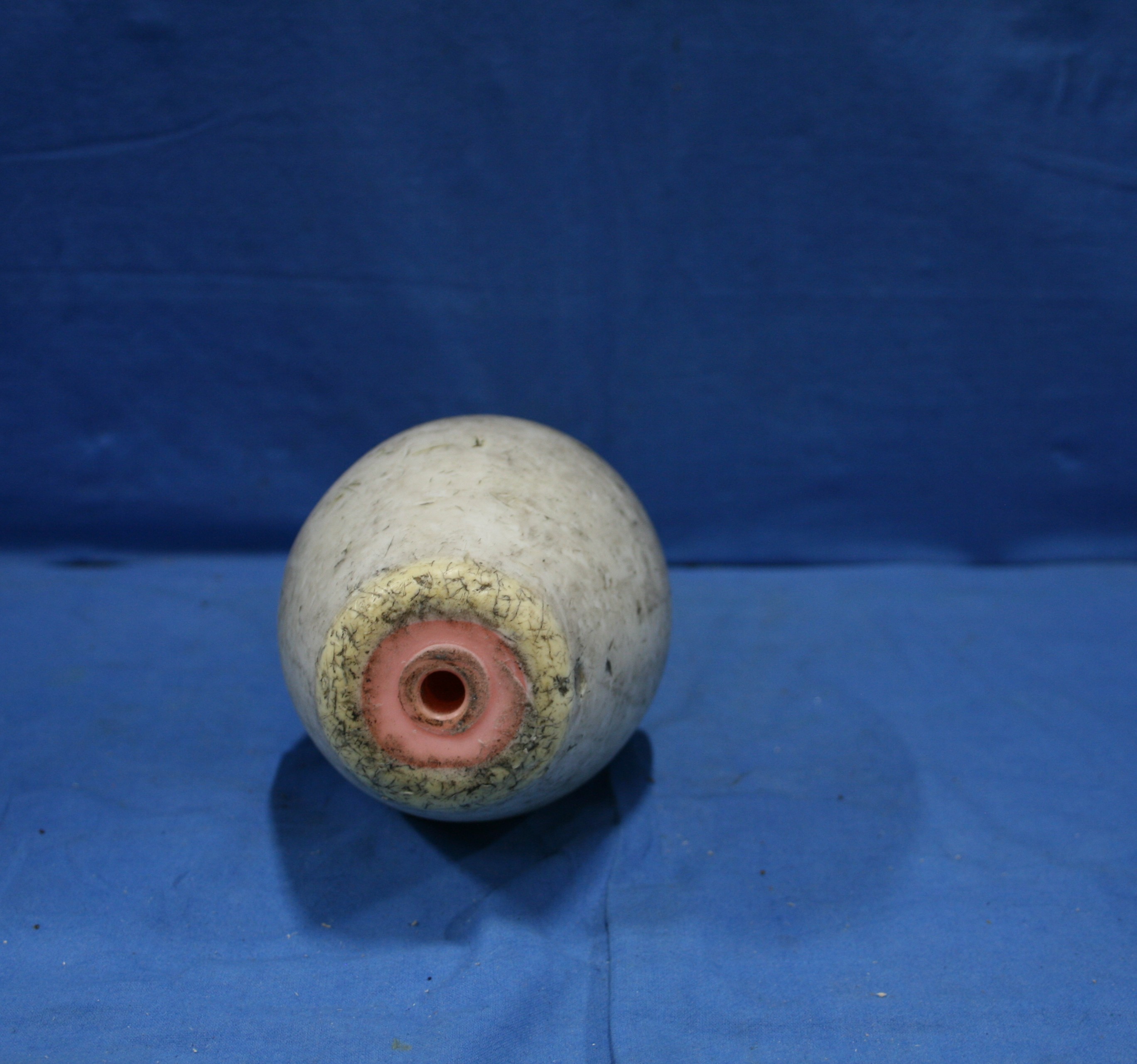 art nr: 1128 vintage bowling kegel van het merk Twister