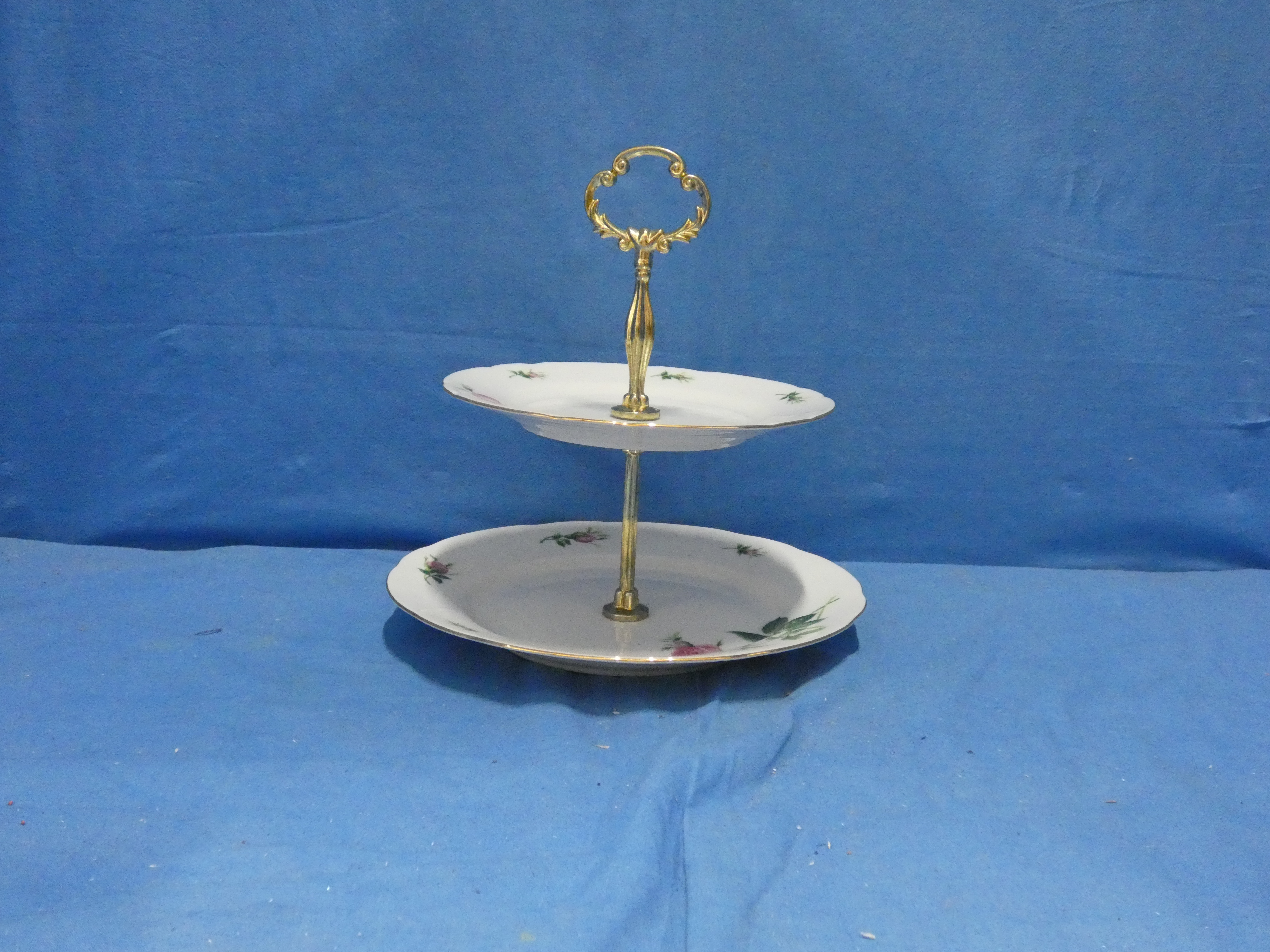 art nr: 1208 vintage porseleinen Etagère met 2 plateau's