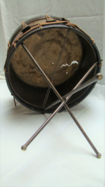 art nr: 385 antiek muziekinstrument trommel
