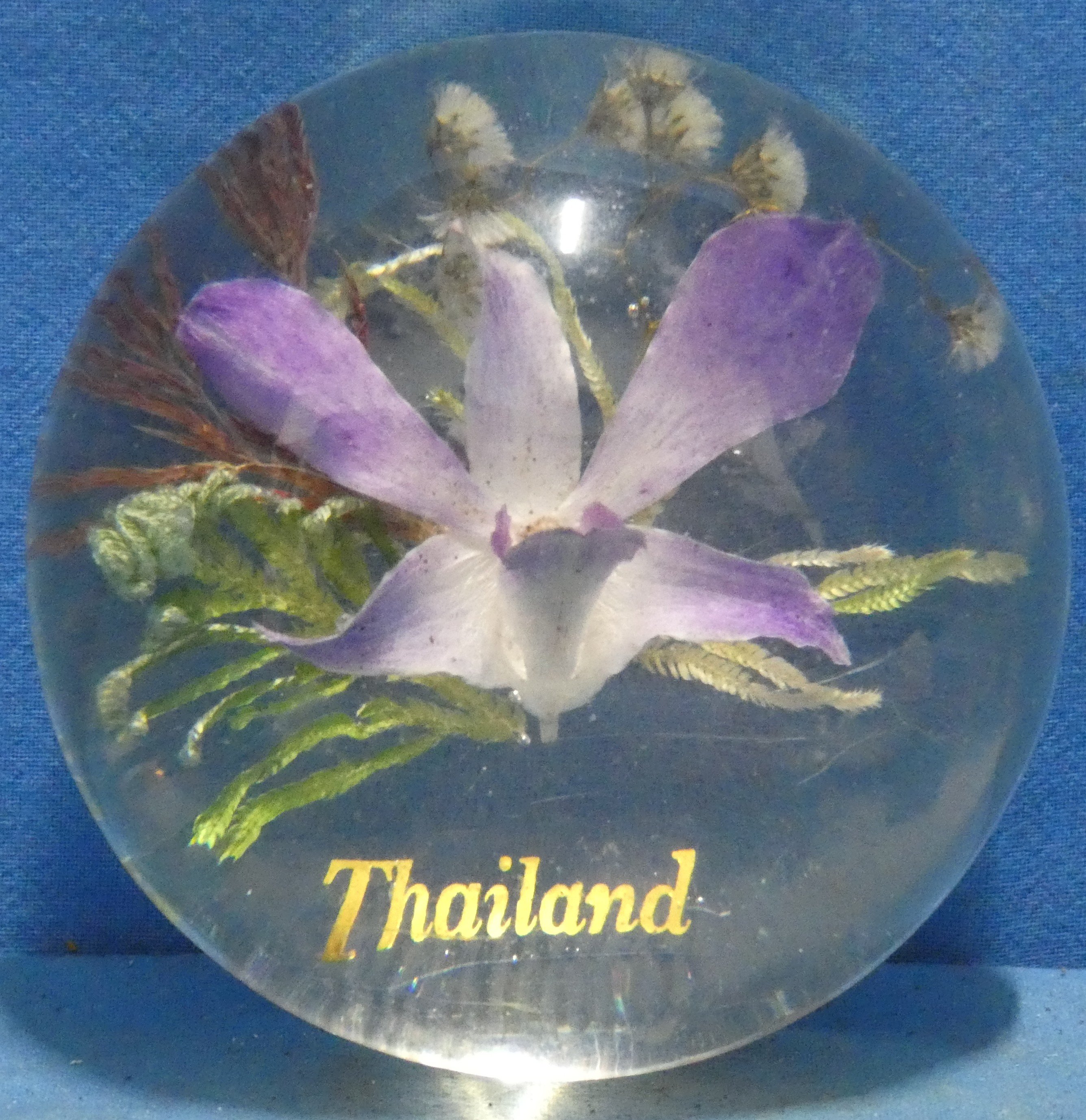 art nr: 1251 vintage glazen papierhouder uit Thailand