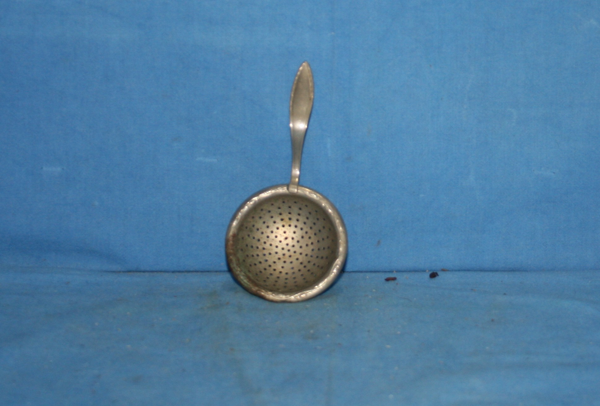 art nr: 98 vintage zilveren thee zeefje