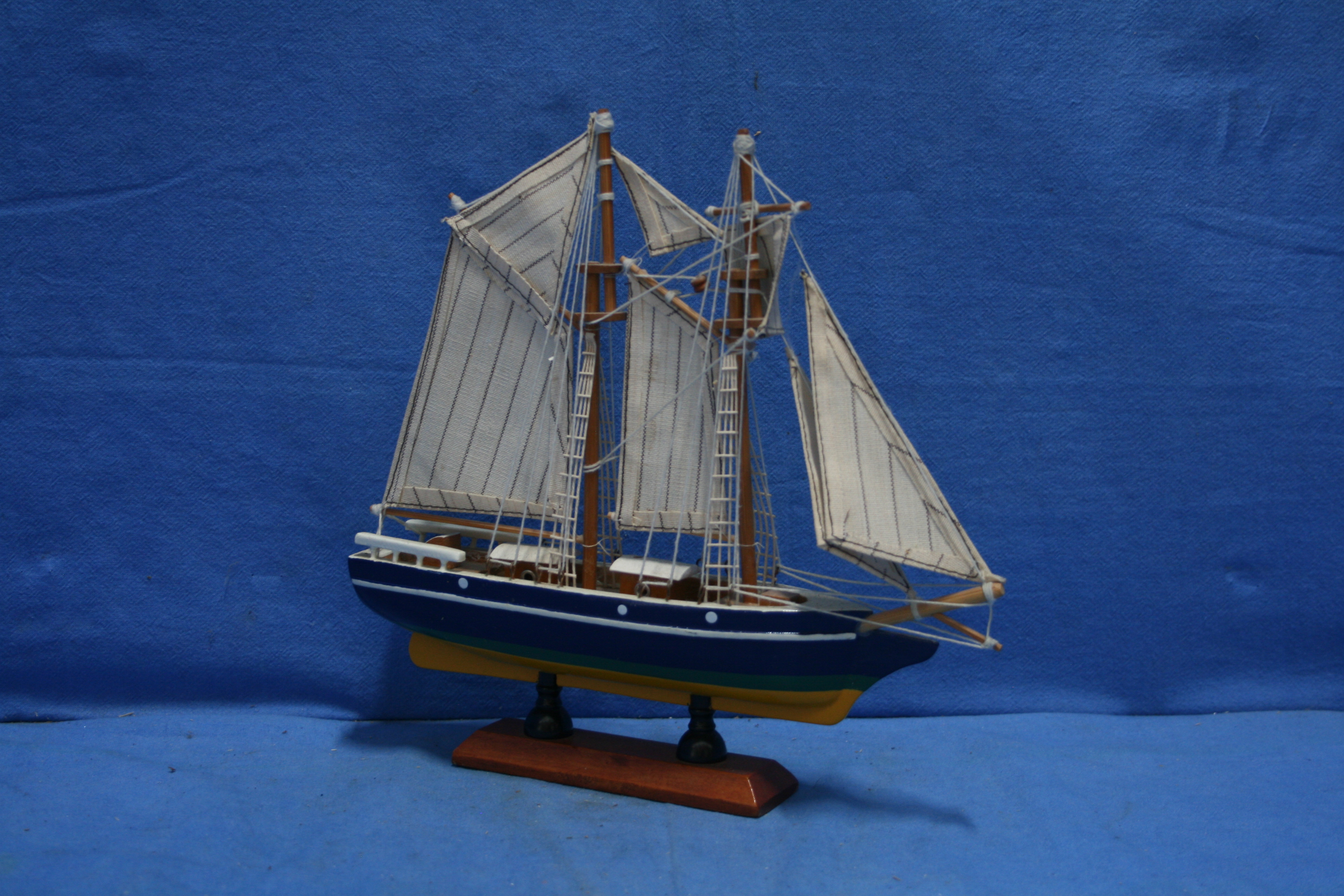 art nr: 1130 vintage zeilboot op schaal van Goelette