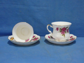art nr: 1337 vintage kop en schotel van Royal Ascot Red Rose