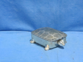 art nr: 670 vintage verzilverd schildpad doosje