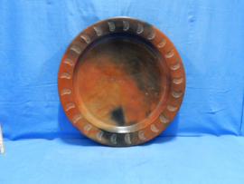 art nr: 704 vintage aardenwerken schaal van Sasak Pottery