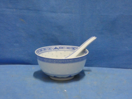 art nr: 1301 vintage Chinese soepkom met lepel