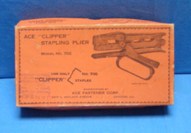 art nr: 348 vintage (Nietmachine) van clipper stapeling pier