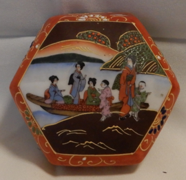 art nr: 139 Japans theepotje met deksel