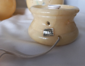 art nr: 534: antieke Alabaster tafellampen met asbak