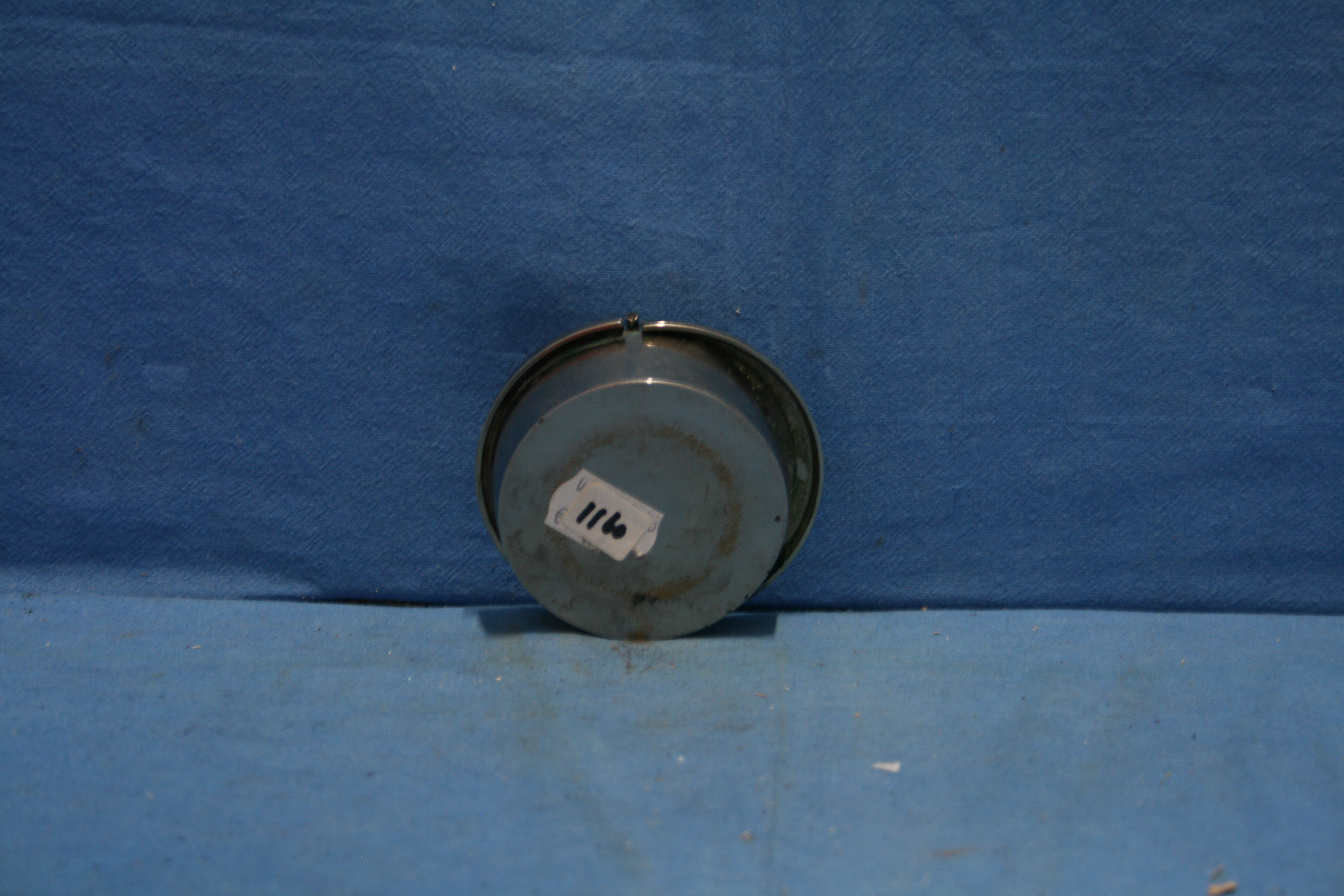 art nr: 1160 vintage metalen reis asbakje