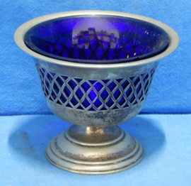 art nr: 692 vintage verzilverde vingerkom met blauwe glazen inhoud