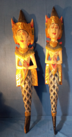 art nr: 445 vintage houtsnijwerk uit Bali set bestaat uit 2 stuks