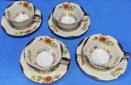 art nr: 571 vintage Oxford set 4 kop en schotels