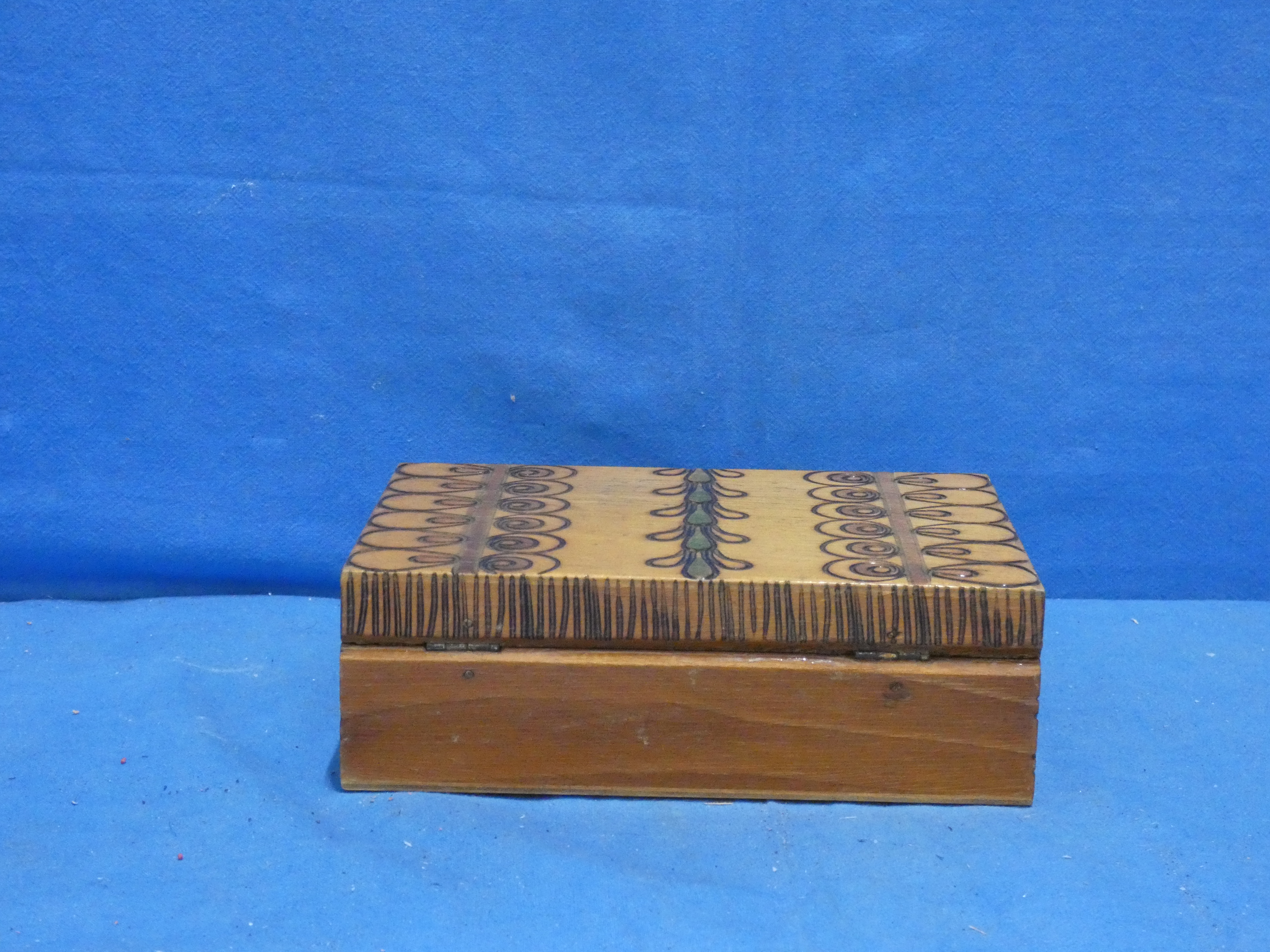 art nr: 1263 vintage houten opbergkistje uit Java