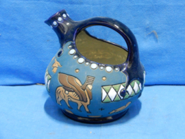 art nr: 686 vintage decoratieve theepot uit Slowakije