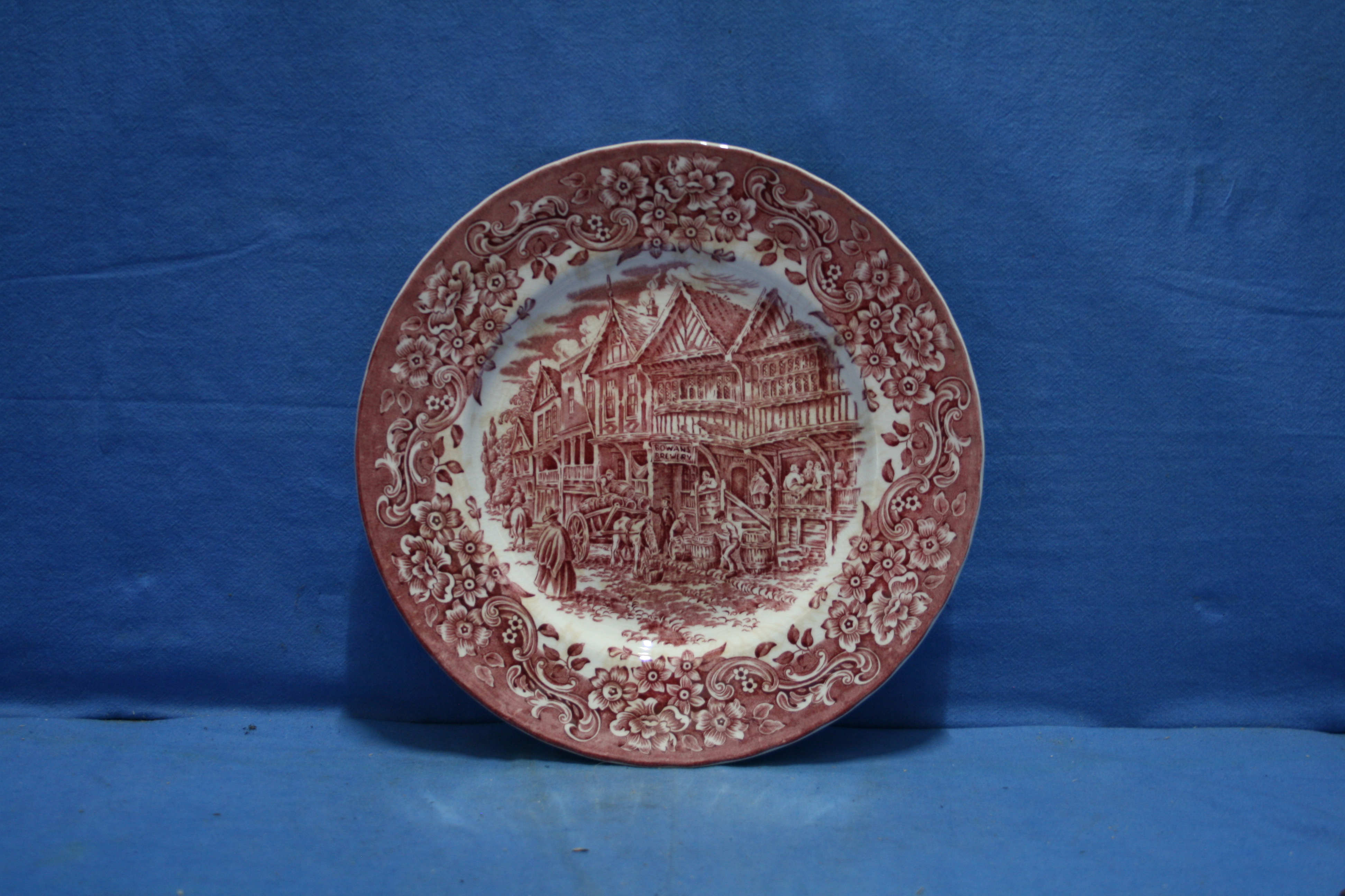 art nr: 825 vintage Iron Stone Royal Tudor ware