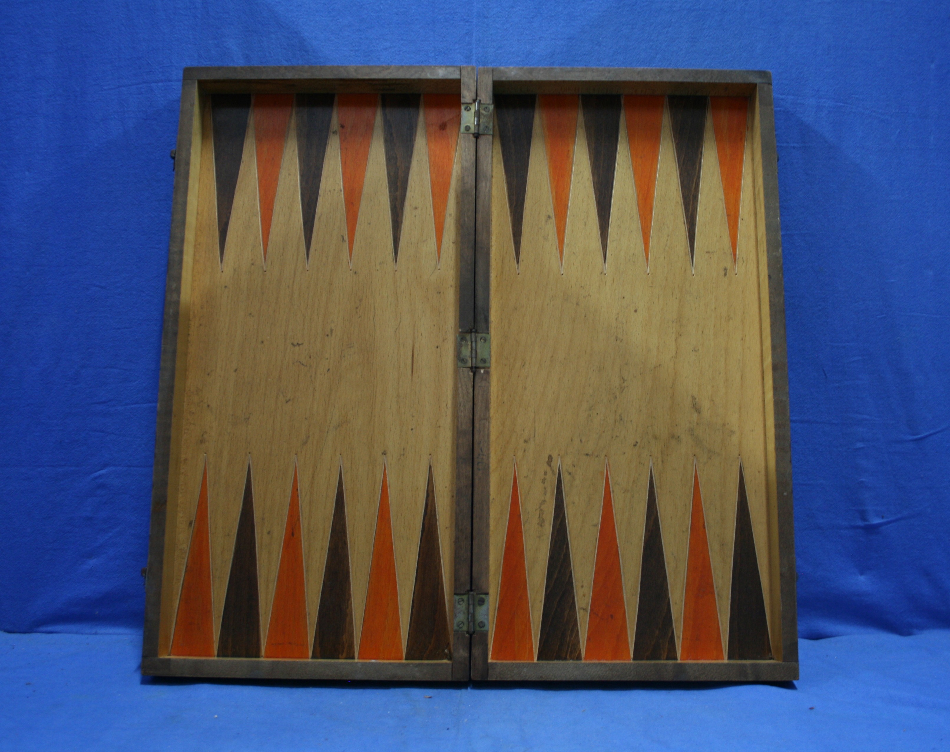 art nr: 1140 vintage schaakbord met de schaakstenen