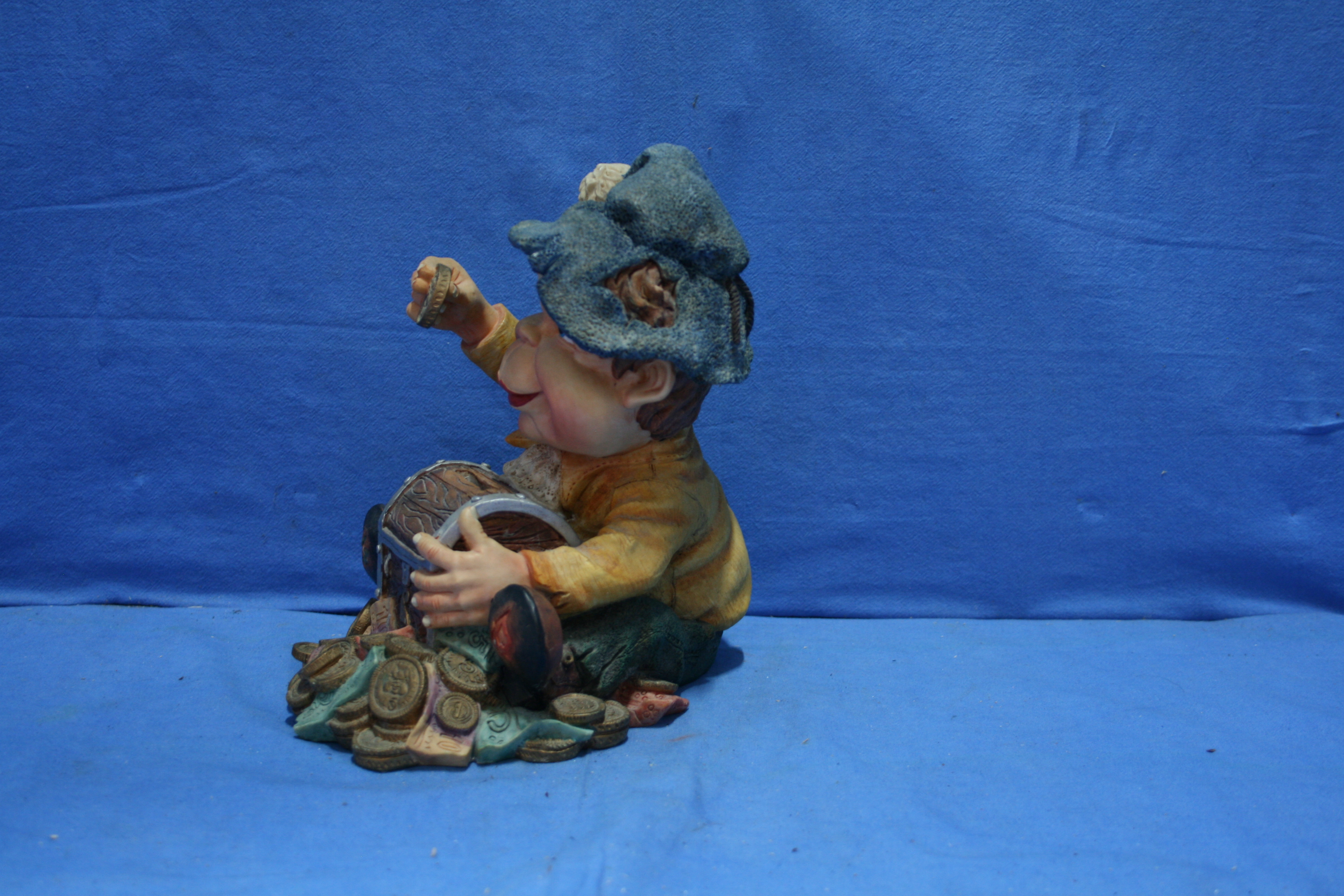 art nr: 1144 vintage Efteling Laaf met spaarpot
