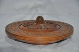 art nr: 913 vintage Inlesu Vitu houten bakje met deksel