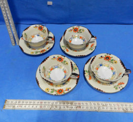 art nr: 571 vintage Oxford set 4 kop en schotels