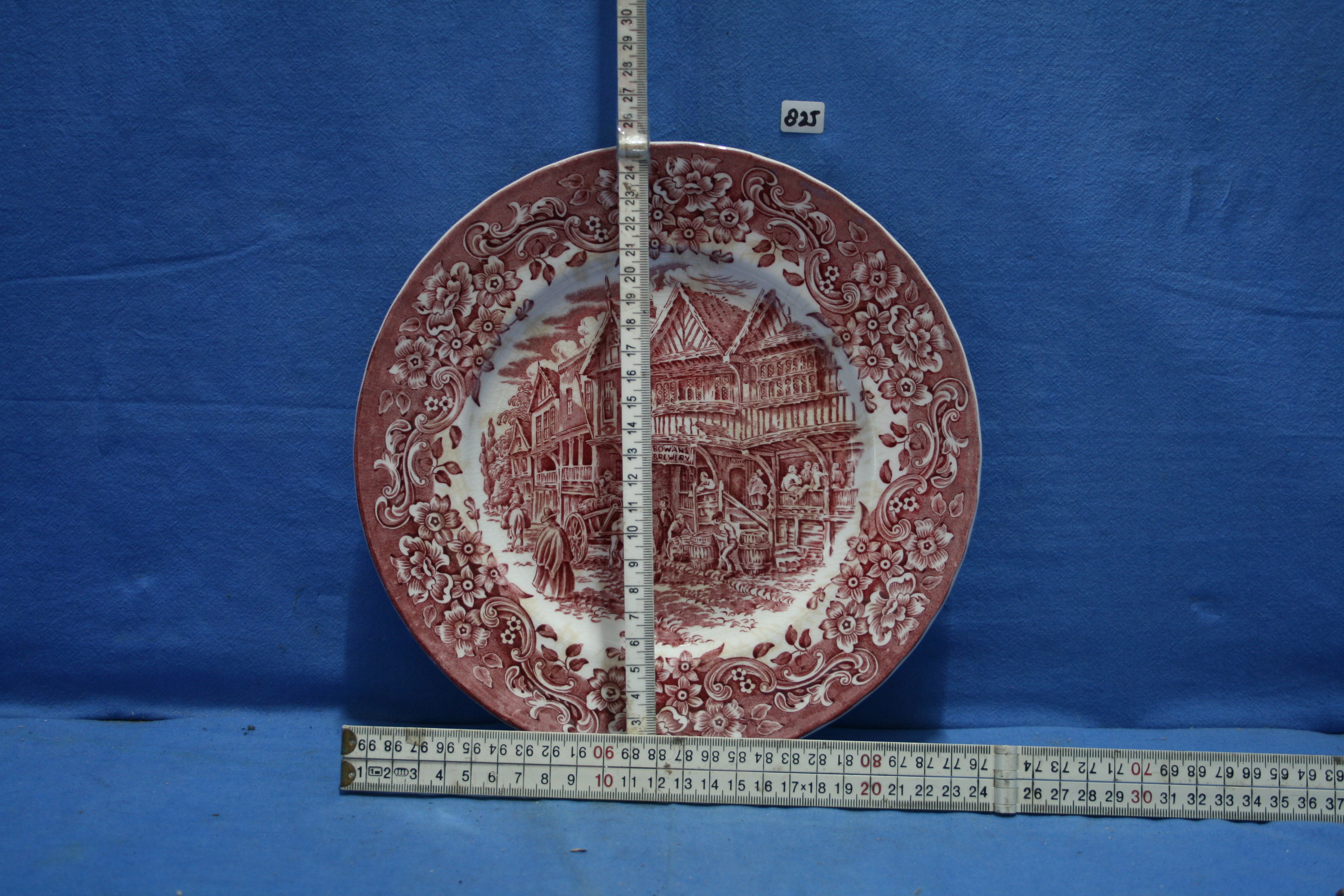 art nr: 825 vintage Iron Stone Royal Tudor ware