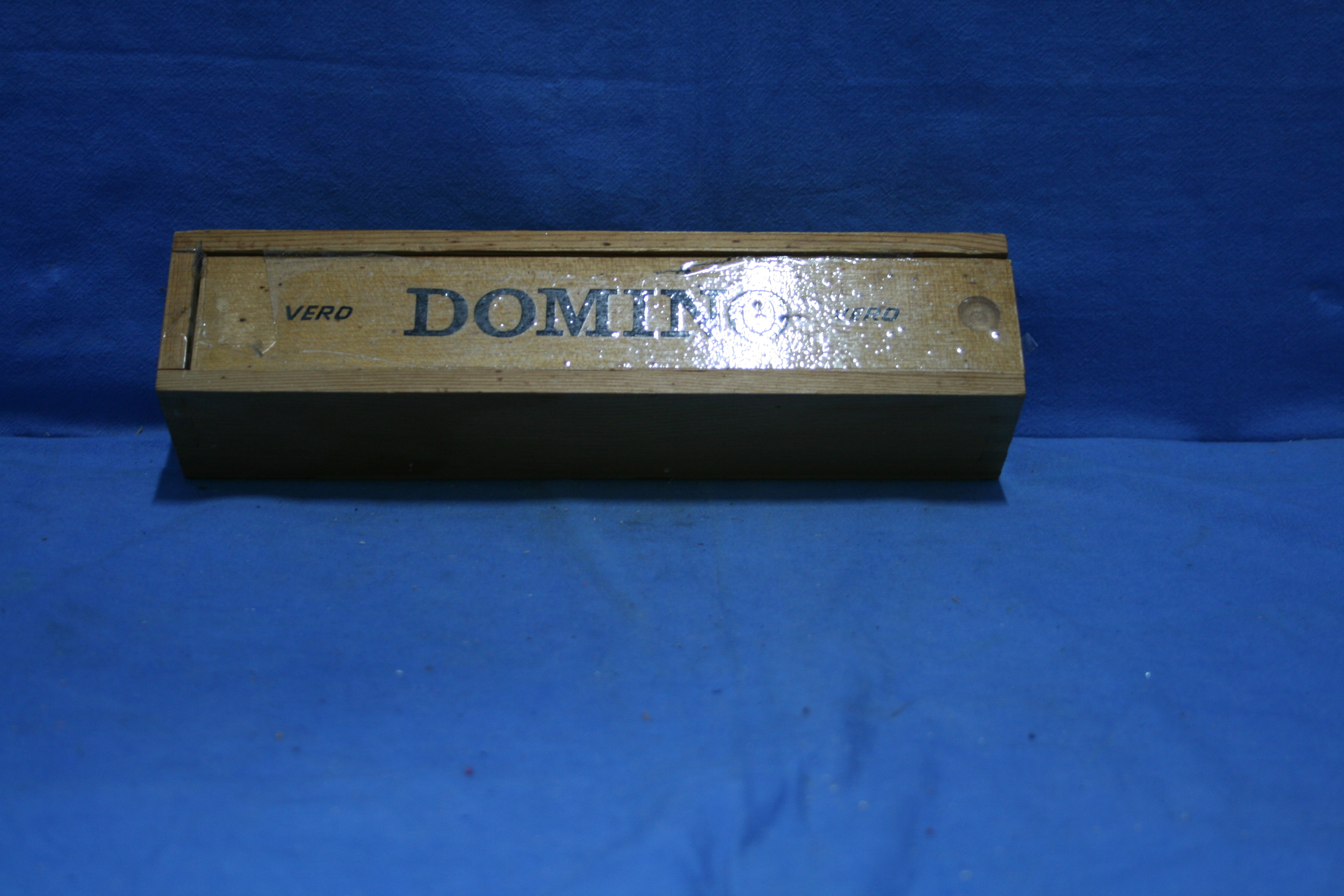 art nr: 1125 vintage domino spel van het merk Vero