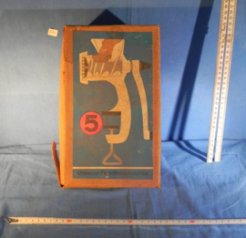 art nr: 224 vintage gehaktmolen handbediend