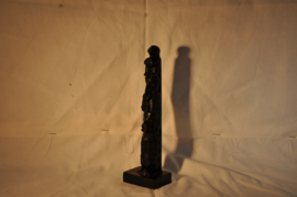 art nr: 905 vintage houten Canadees beeldje