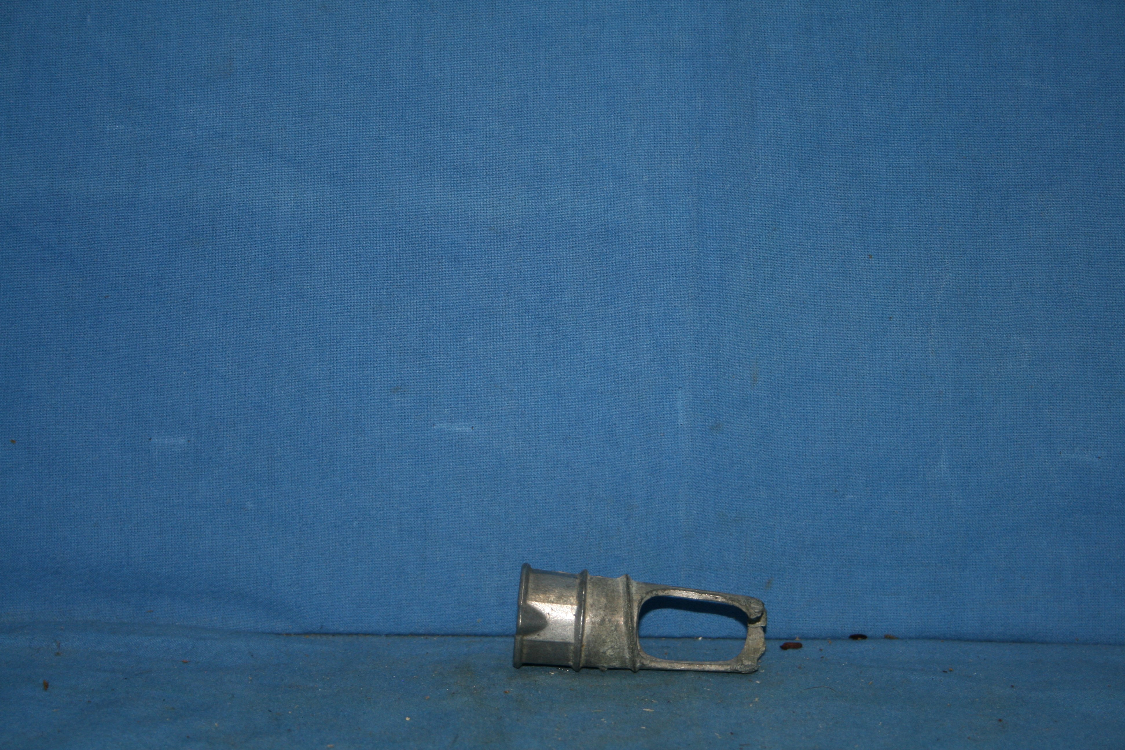 art nr: 1113 vintage aluminium Wijnschenk dop