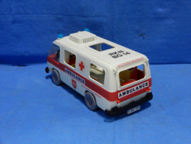 art nr: 771 vintage Fisher Prise ambulance