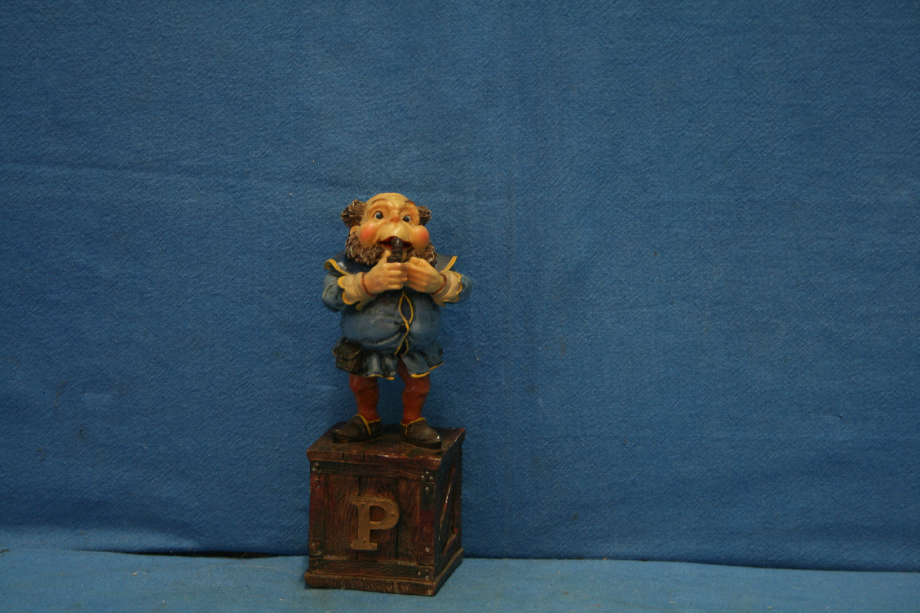 art nr: 1149 vintage Efteling Laaf met letter P