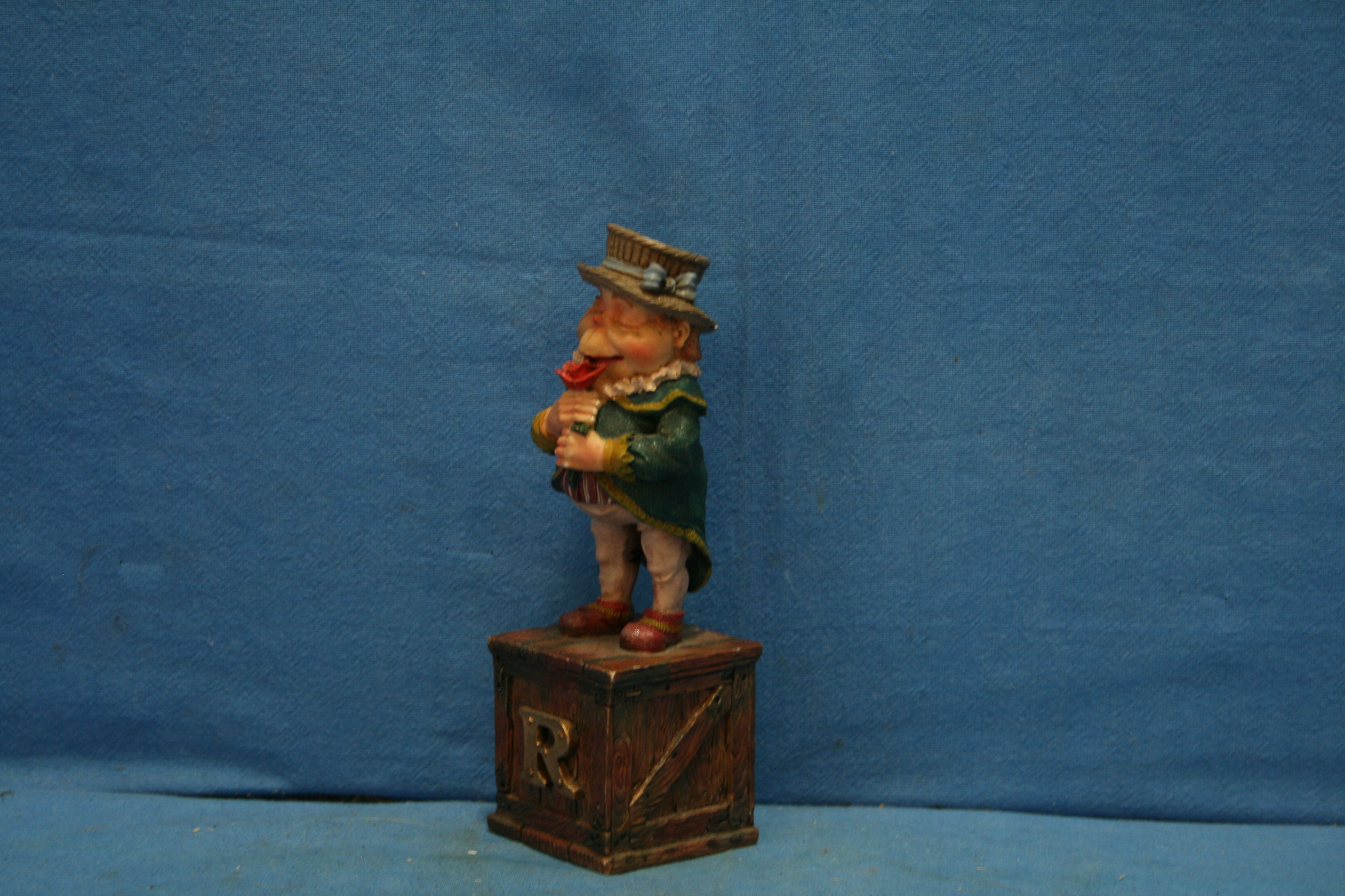art nr: 1150 vintage Efteling Laaf met letter R