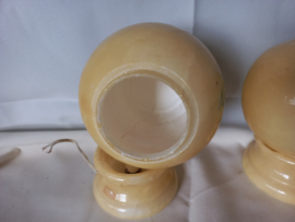 art nr: 534: antieke Alabaster tafellampen met asbak