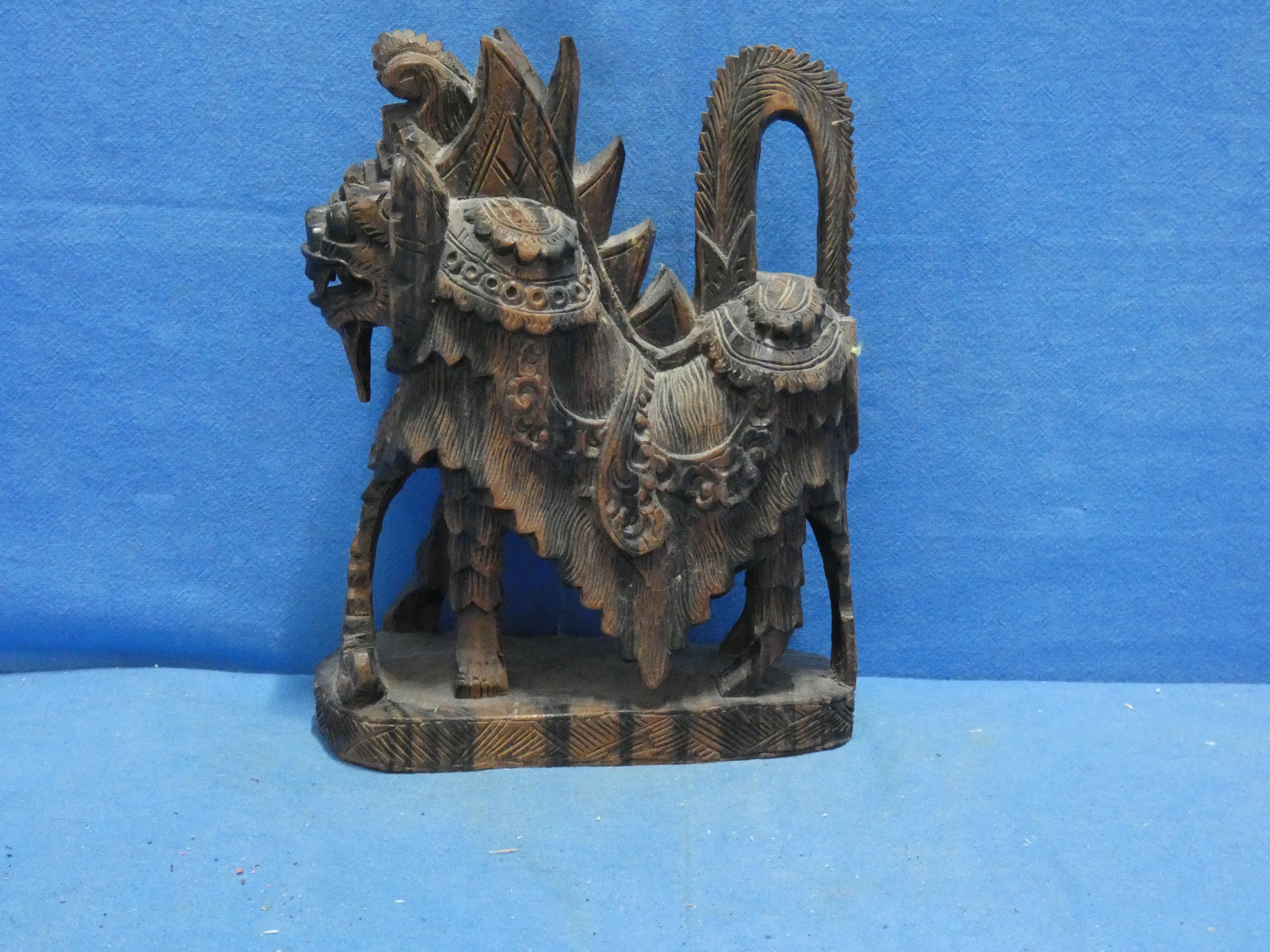 art nr: 1255 vintage drakenbeeld uit Bali