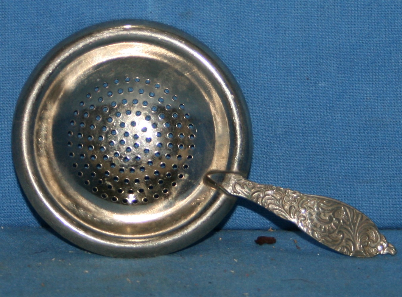 art nr: 1114 vintage zilveren thee zeefje